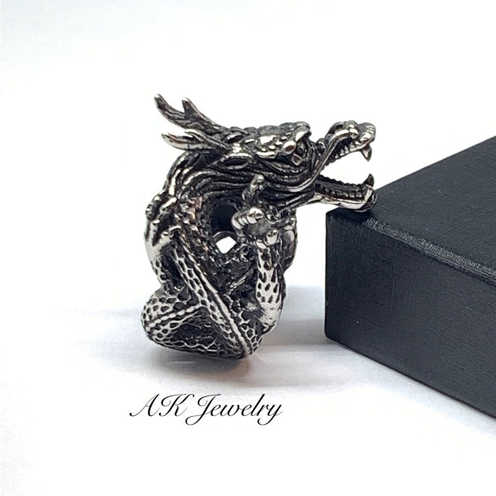 💎RING Breathing Dragon Gothic Ring, Silver, Black, resizable